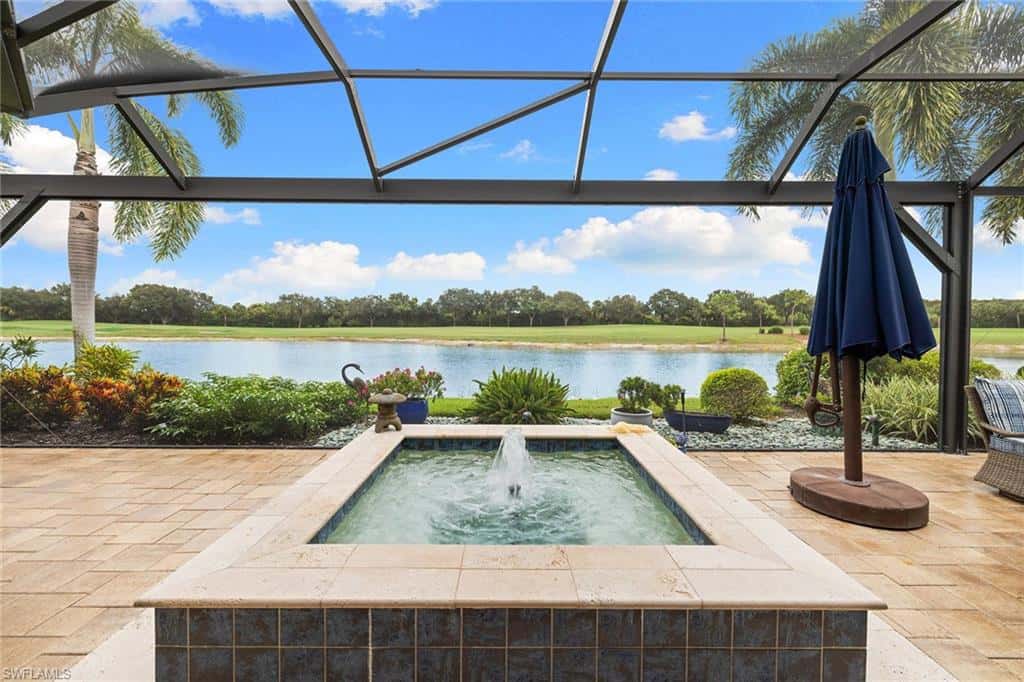 12388 Wisteria Dr, Naples, photo 5