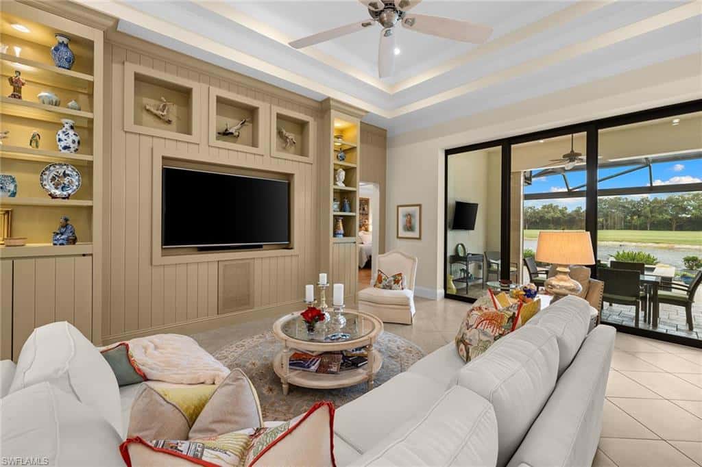 12388 Wisteria Dr, Naples, photo 9