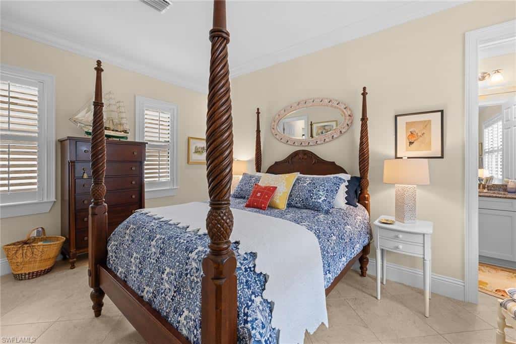 12388 Wisteria Dr, Naples, photo 30