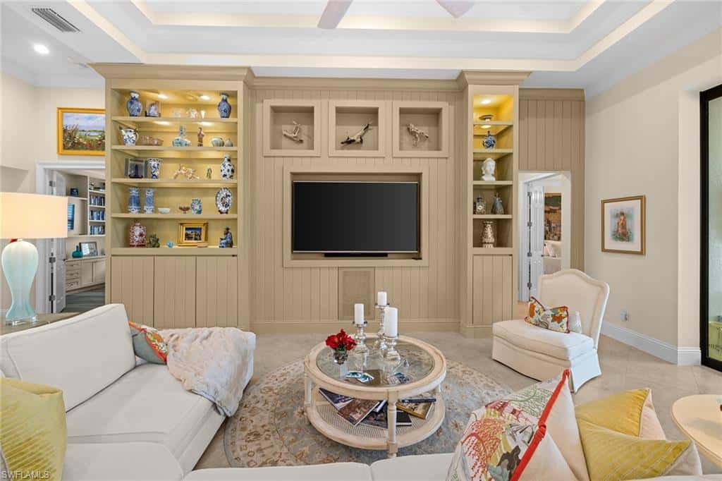 12388 Wisteria Dr, Naples, photo 10