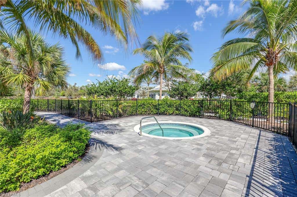 8936 Saint Lucia Dr #101, Naples, photo 42