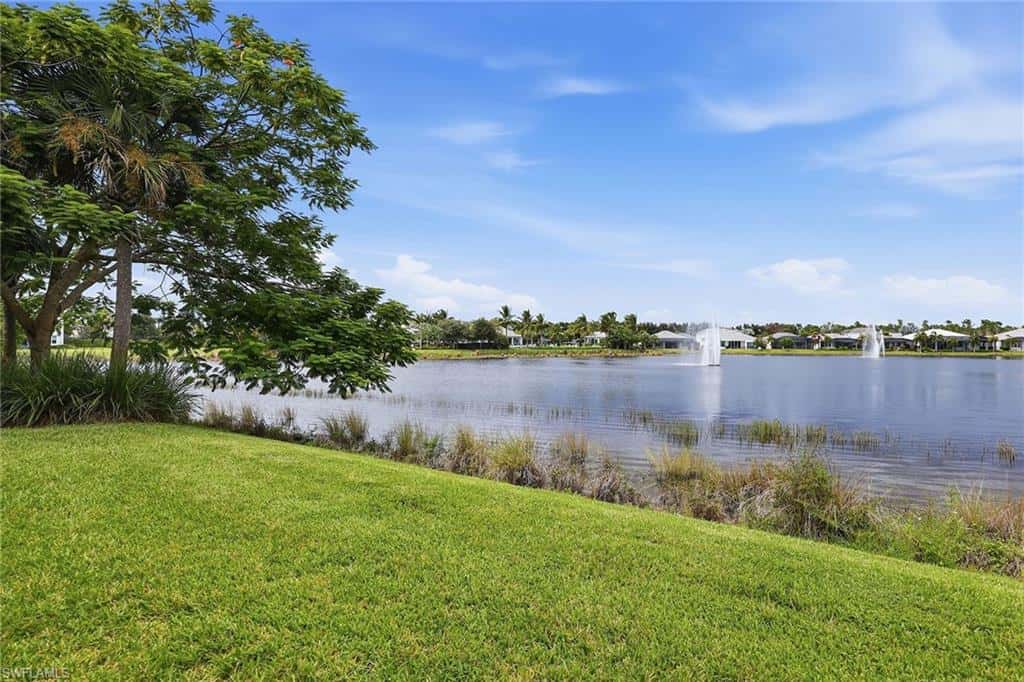 8936 Saint Lucia Dr #101, Naples, photo 32