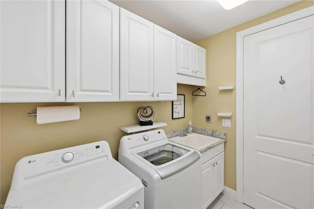 8936 Saint Lucia Dr #101, Naples, photo 25