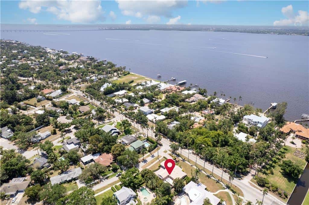 2627 Mcgregor Blvd, Fort Myers, photo 13