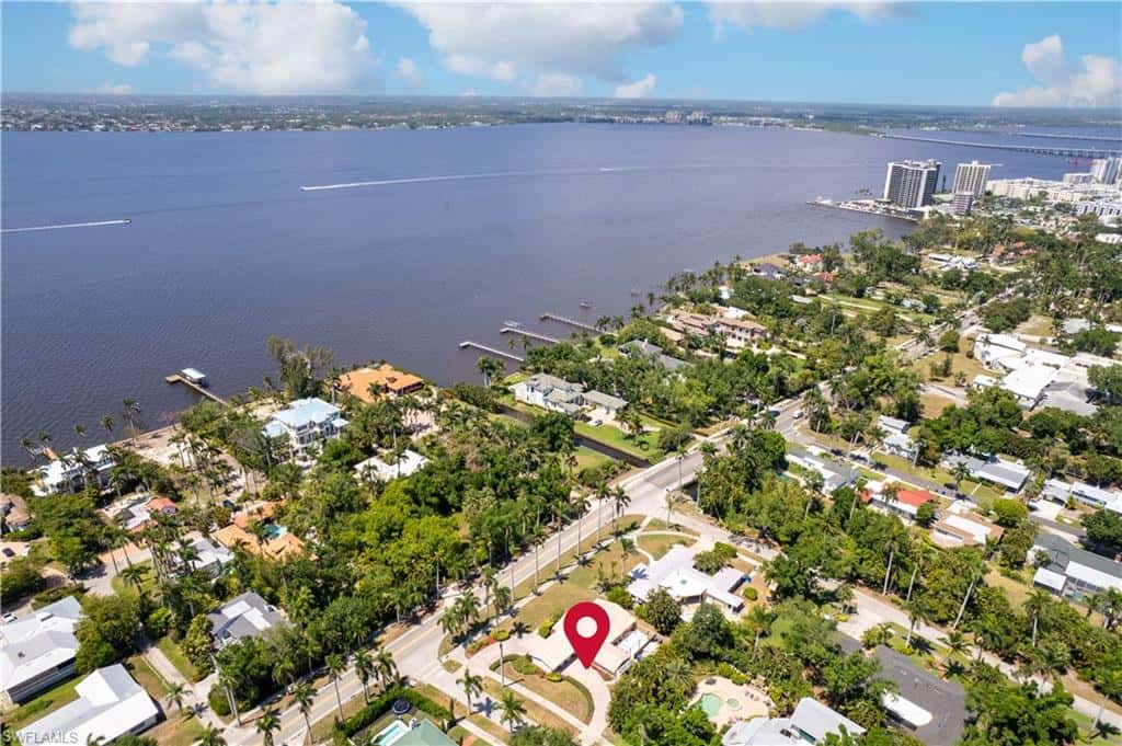 2627 Mcgregor Blvd, Fort Myers, photo 16