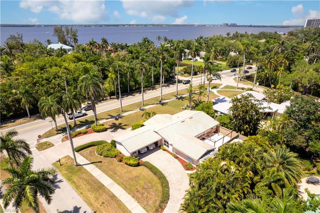 2627 Mcgregor Blvd, Fort Myers, photo 12