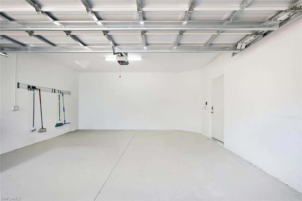 2165 Frangipani Cir #102, Naples, photo 32