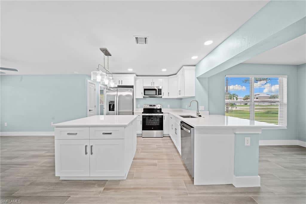 27604 Imperial Shores Blvd, Bonita Springs, photo 9