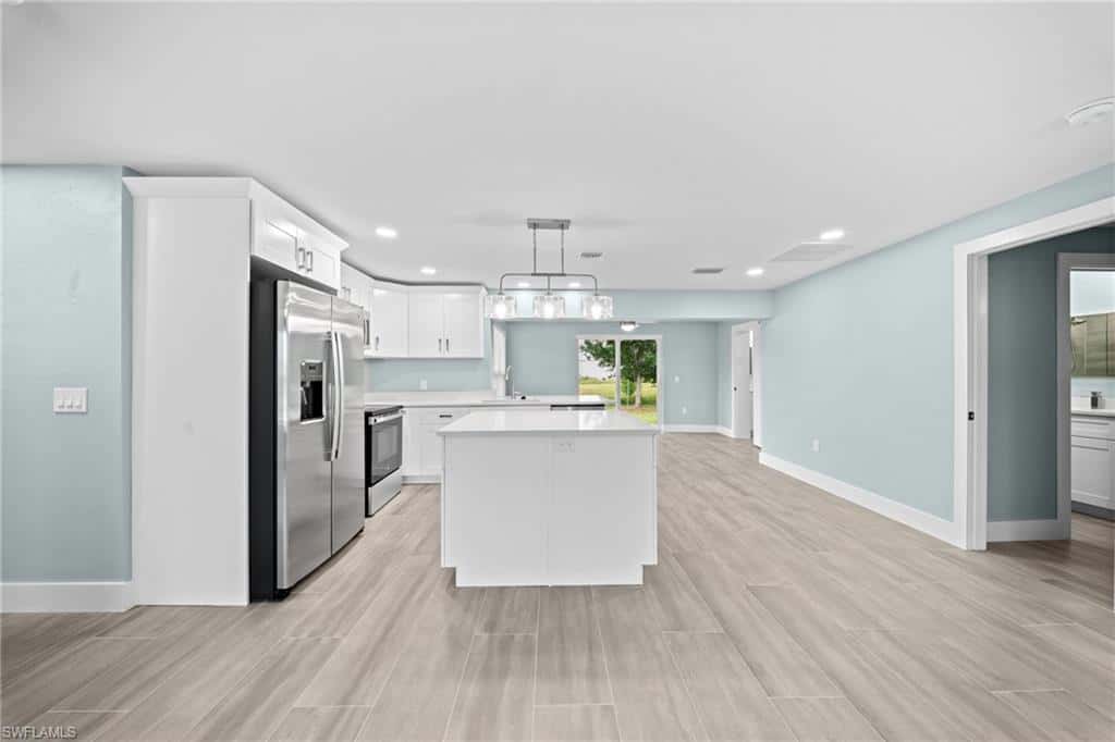 27604 Imperial Shores Blvd, Bonita Springs, photo 8