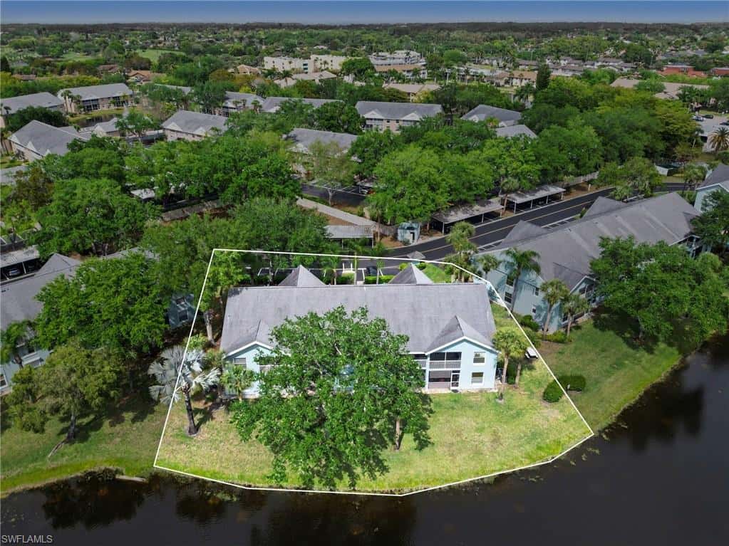 153 Wading Bird Cir #j201, Naples, photo 36