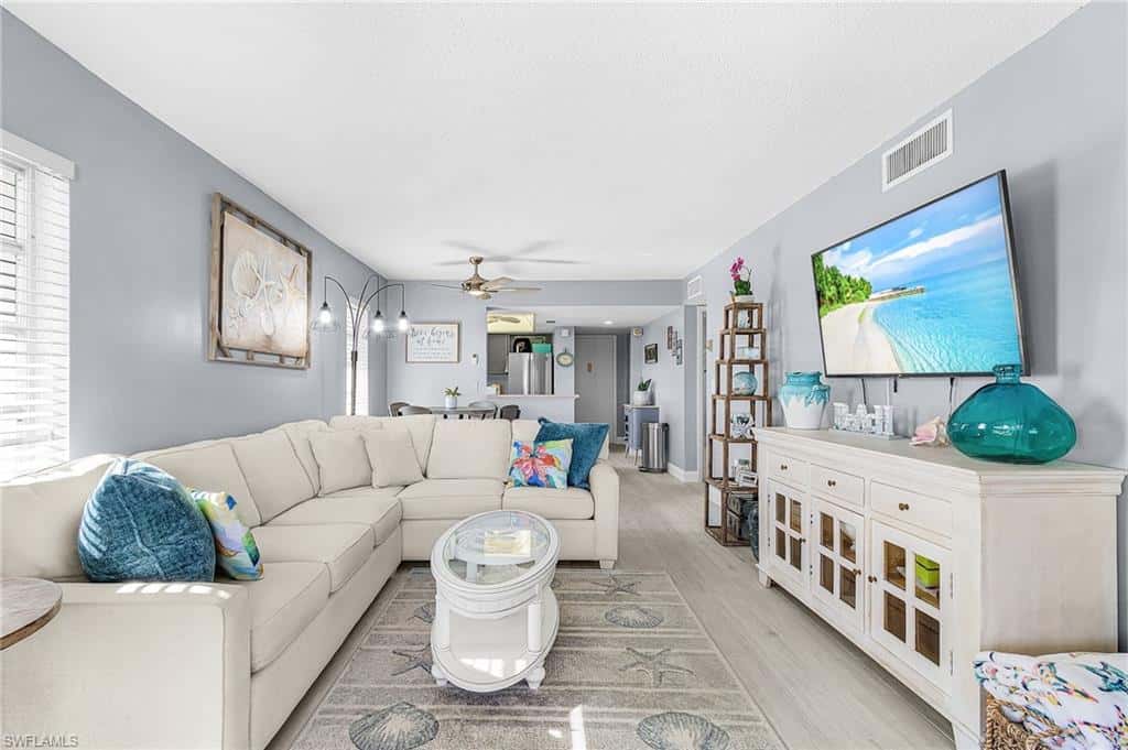 53 High Point Cir #310, Naples, photo 6