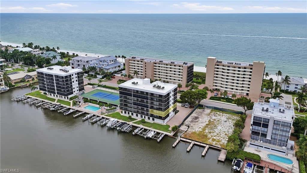 10482 Gulf Shore Dr #221, Naples, photo 36