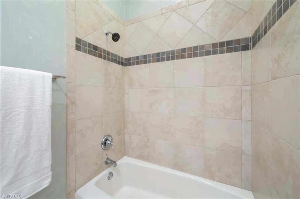 16834 Cabreo Dr, Naples, photo 32