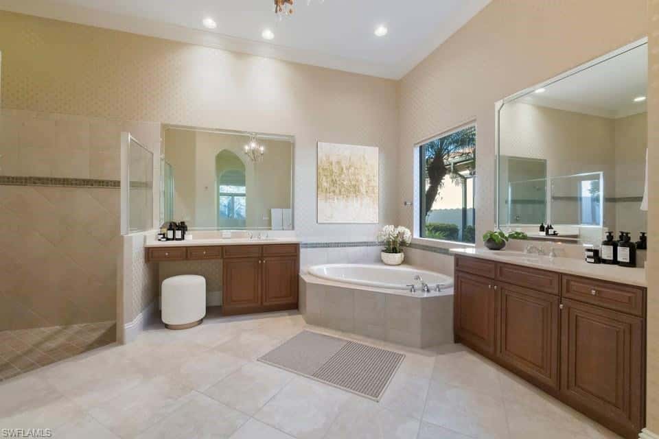 16834 Cabreo Dr, Naples, photo 9
