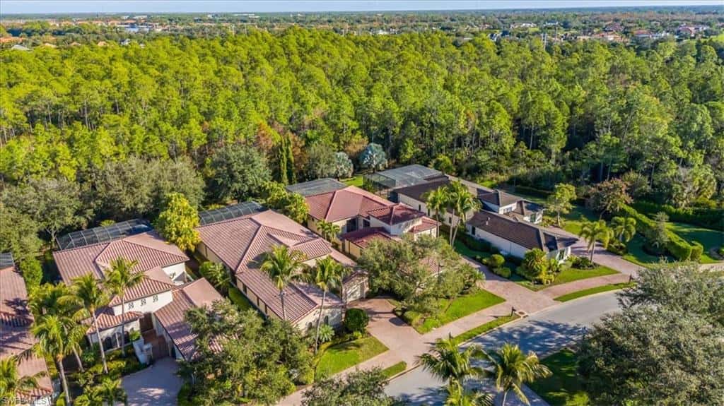 16834 Cabreo Dr, Naples, photo 41