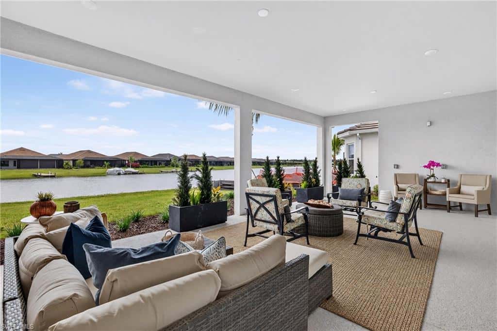 18362 Terracina Dr, Fort Myers, photo 4