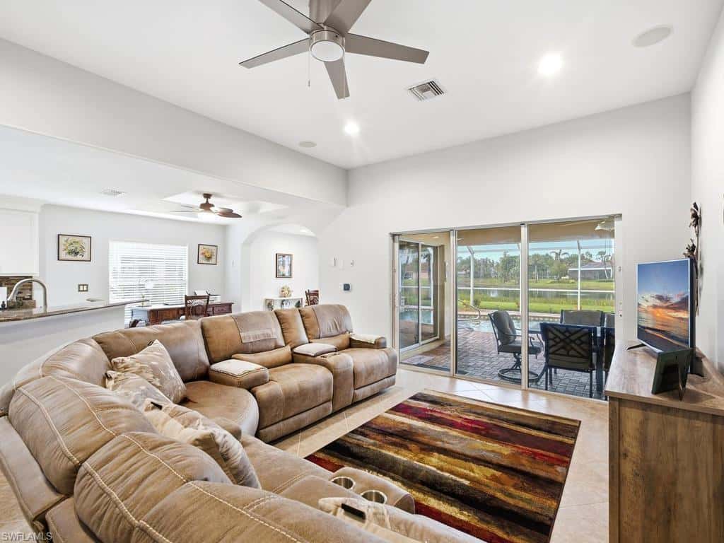 9314 La Bianco St, Estero, photo 4