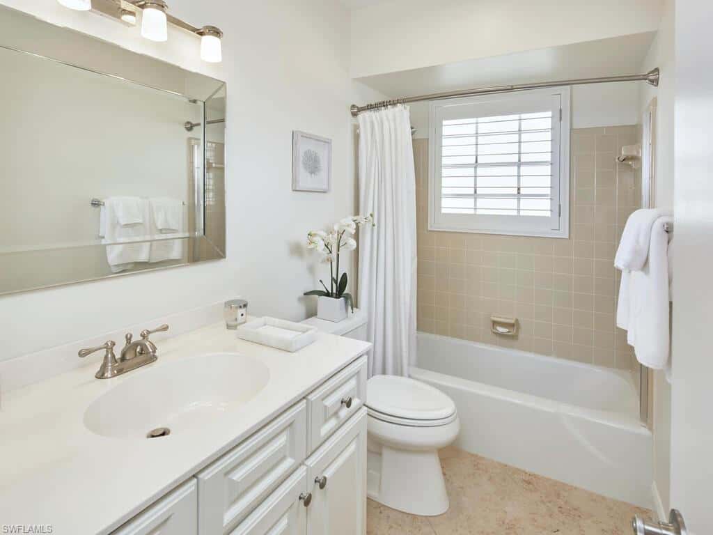 3070 Gulf Shore Blvd #209, Naples, photo 15