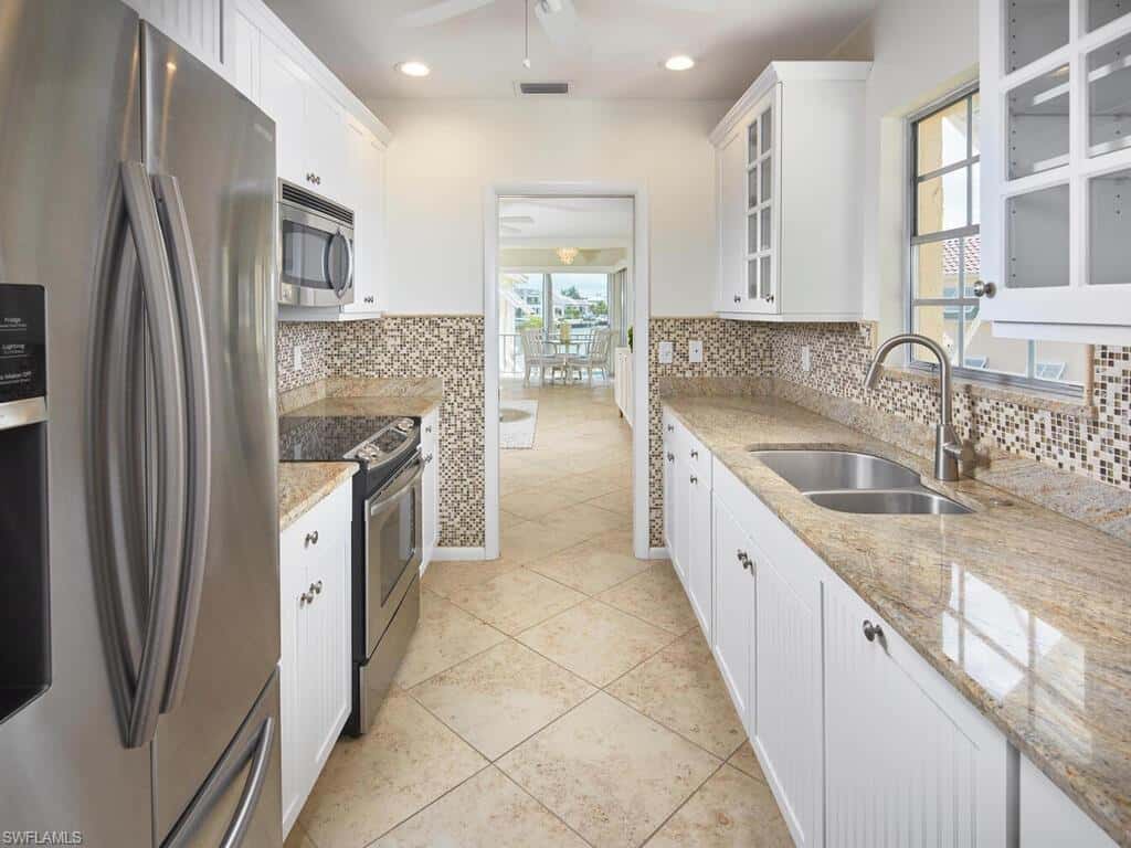 3070 Gulf Shore Blvd #209, Naples, photo 11