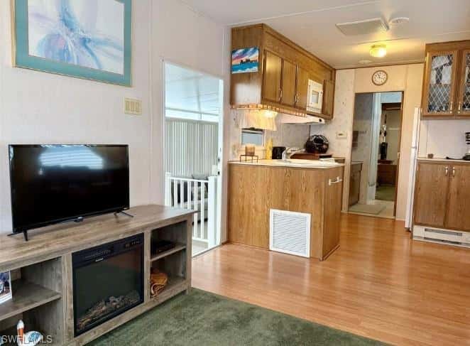469 Vanda Sanctuary, Naples, photo 27