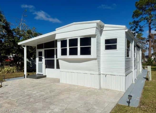 469 Vanda Sanctuary, Naples, photo 6