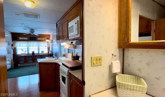 469 Vanda Sanctuary, Naples, photo 30