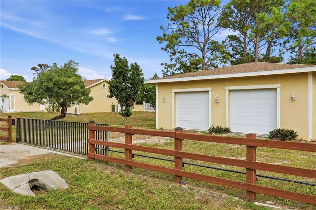 18343 Hawthorne Rd, Fort Myers, photo 9