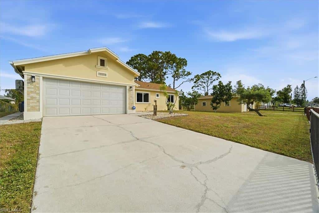 18343 Hawthorne Rd, Fort Myers, photo 37