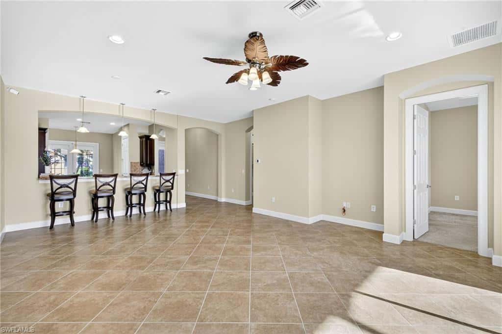 11107 Laughton Cir, Fort Myers, photo 10