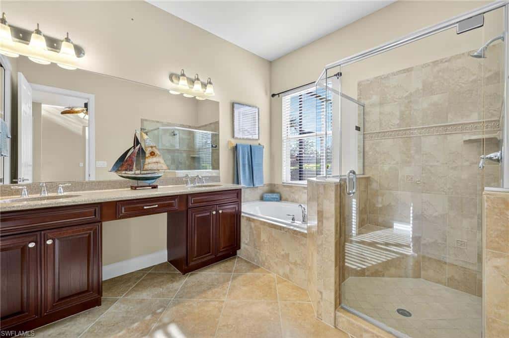 11107 Laughton Cir, Fort Myers, photo 19