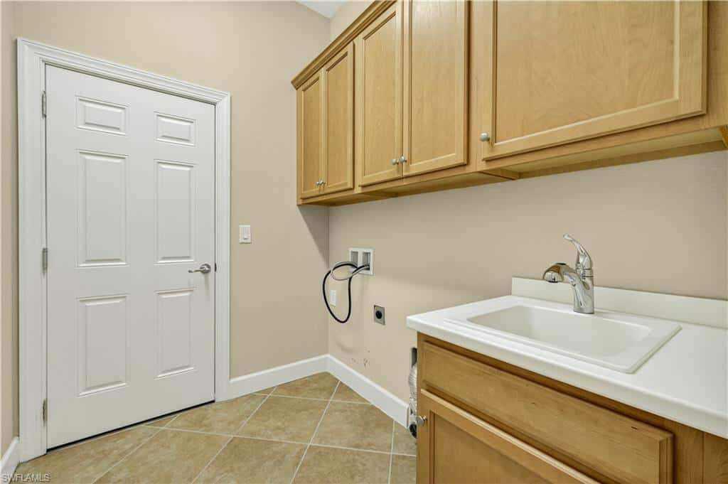 11107 Laughton Cir, Fort Myers, photo 25