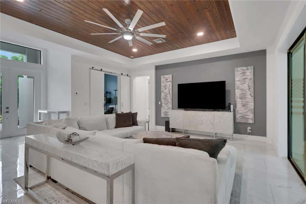 2806 Miracle Pkwy, Cape Coral, photo 7