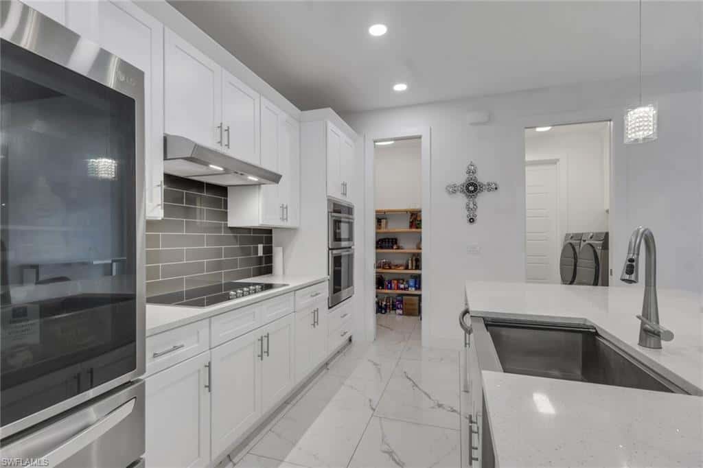 2806 Miracle Pkwy, Cape Coral, photo 9