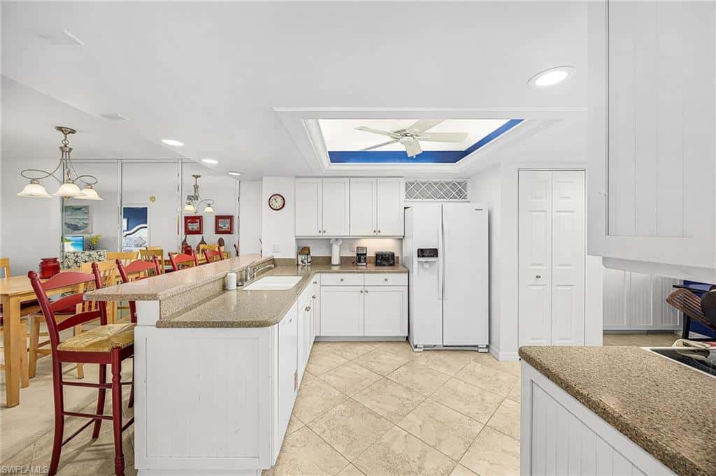 4265 Bay Beach Ln #522, Fort Myers Beach, photo 6
