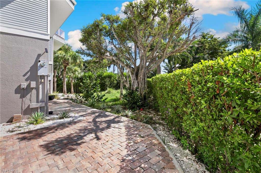105 Barefoot Cir #24, Bonita Springs, photo 38