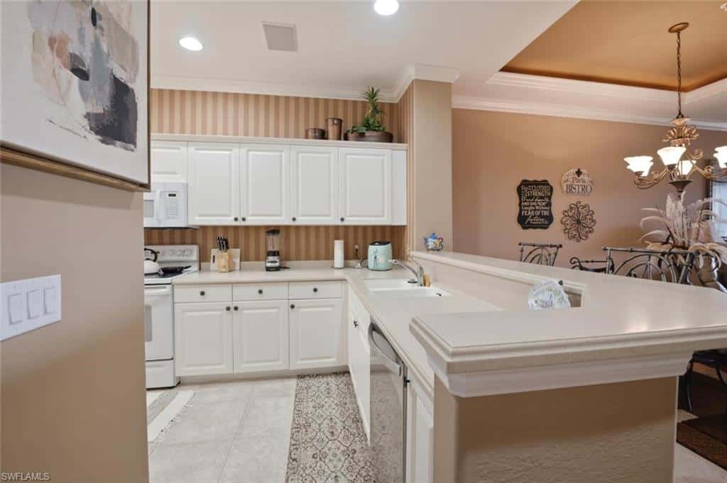 4834 Hampshire Ct #303, Naples, photo 15