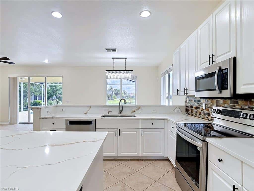 15641 Alton Dr, Fort Myers, photo 14