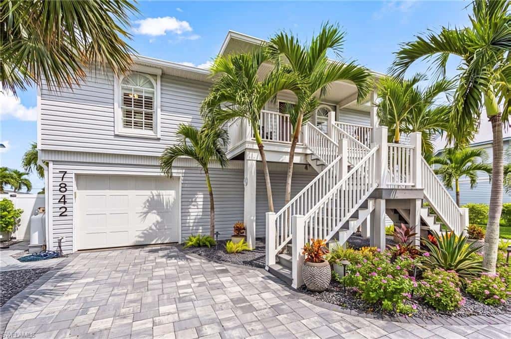 7842 Buccaneer Dr, Fort Myers Beach, photo 4