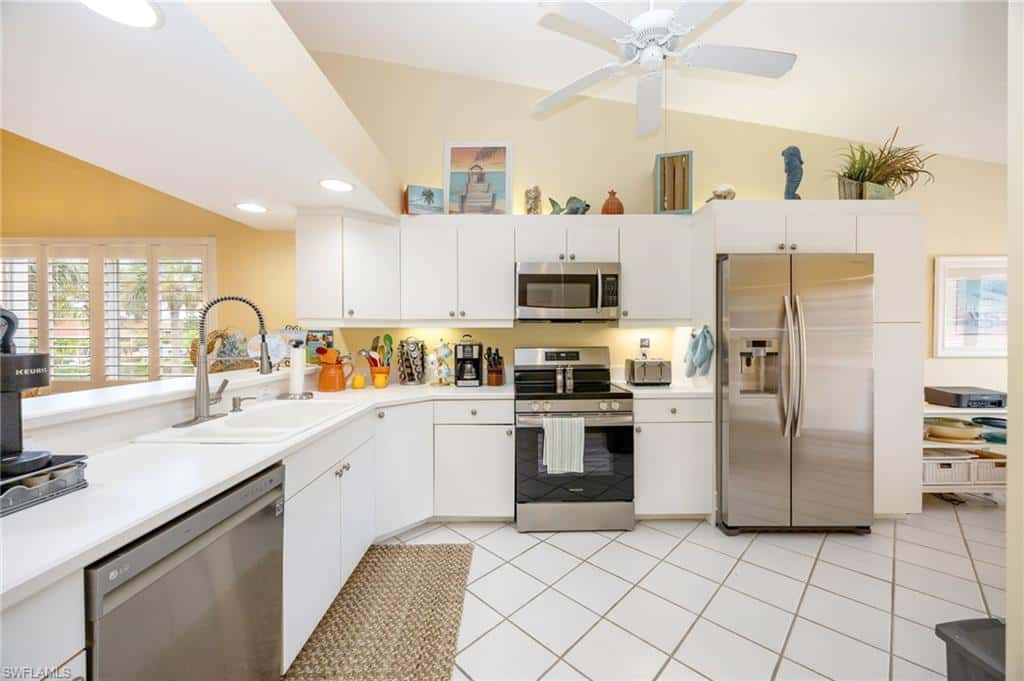 6650 Beach Resort Dr #16, Naples, photo 9