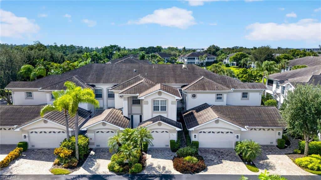 5040 Yacht Harbor Cir #102, Naples, photo 27