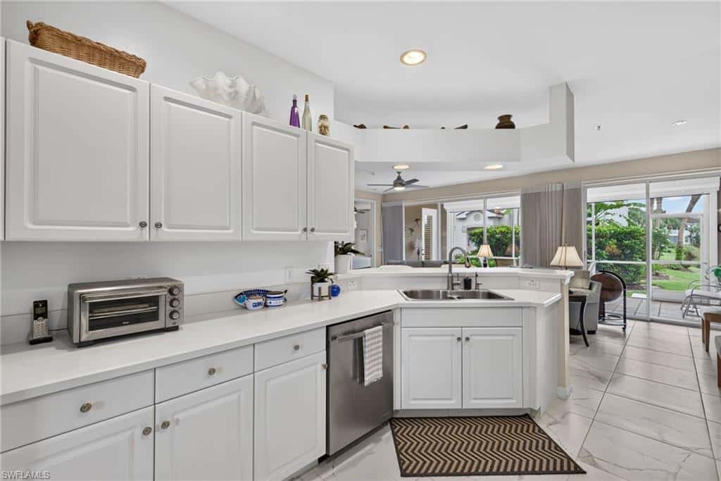 5040 Yacht Harbor Cir #102, Naples, photo 16