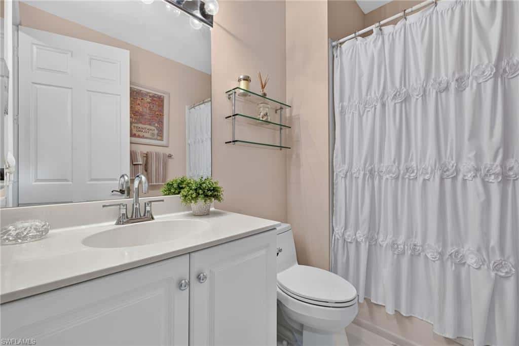 5040 Yacht Harbor Cir #102, Naples, photo 24