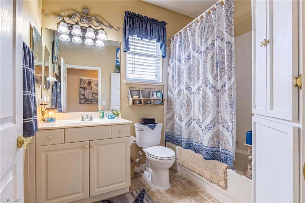 10684 Avila Cir, Fort Myers, photo 11
