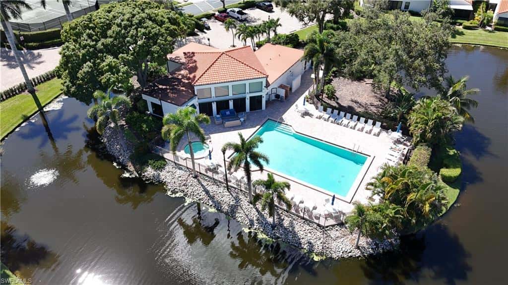 586 Beachwalk Cir #o206, Naples, photo 22
