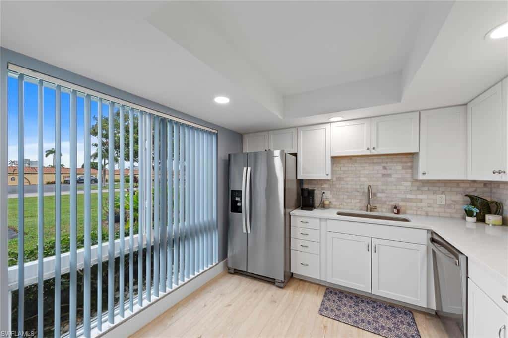 102 Teryl Rd #3, Naples, photo 6