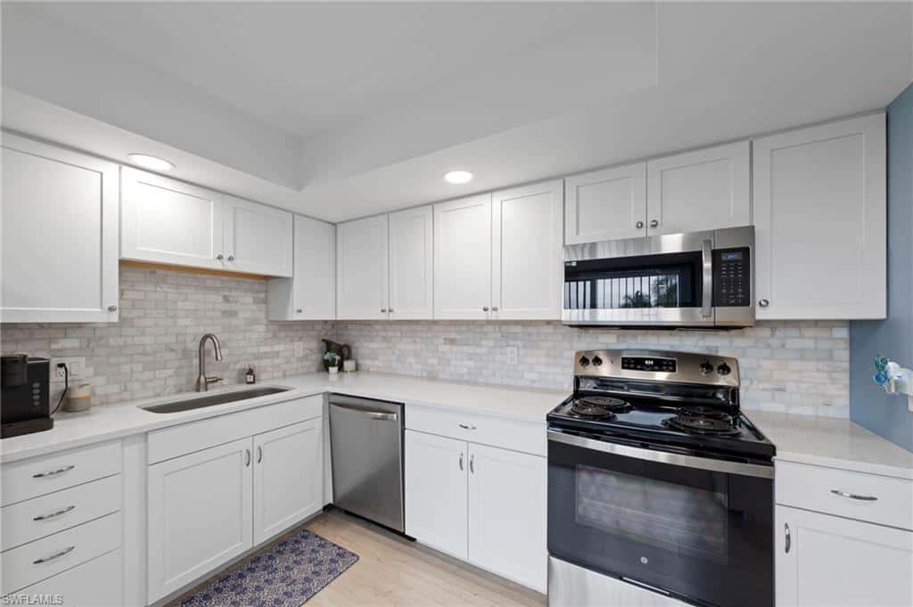 102 Teryl Rd #3, Naples, photo 8