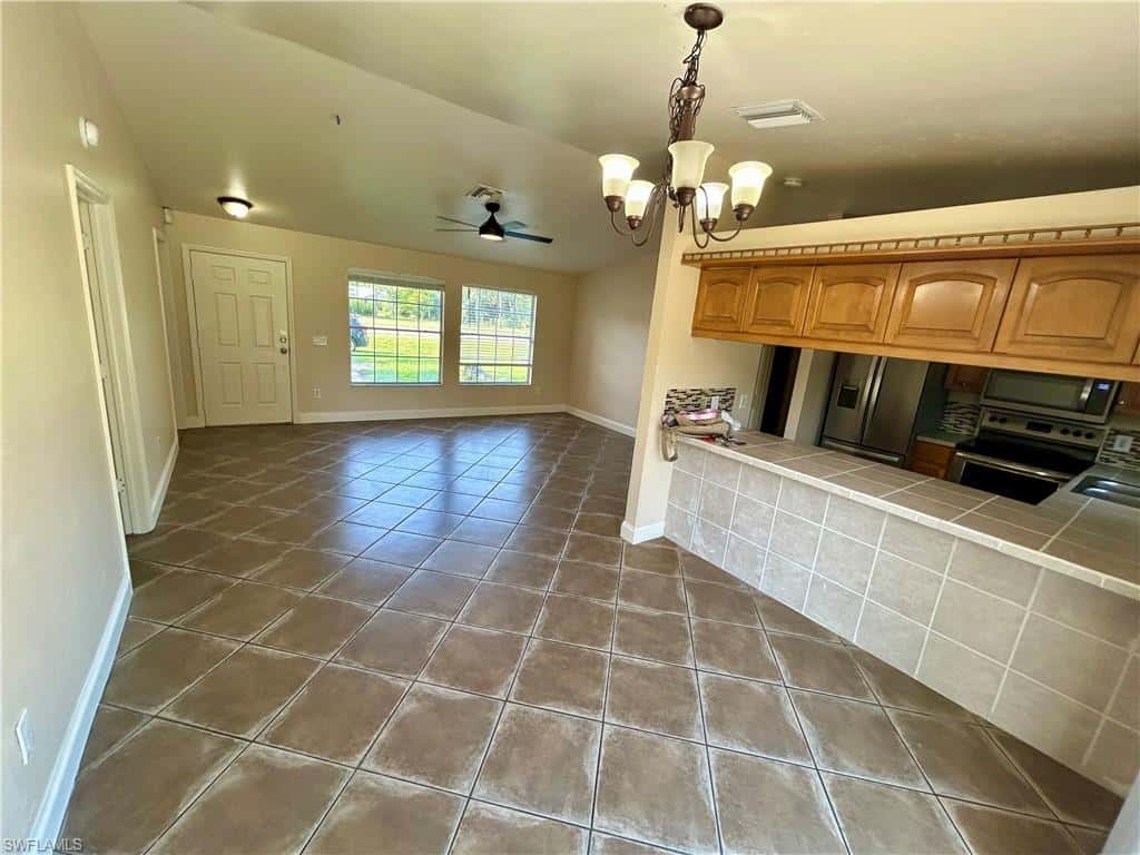 2430 Golden Gate Blvd, Naples, photo 6
