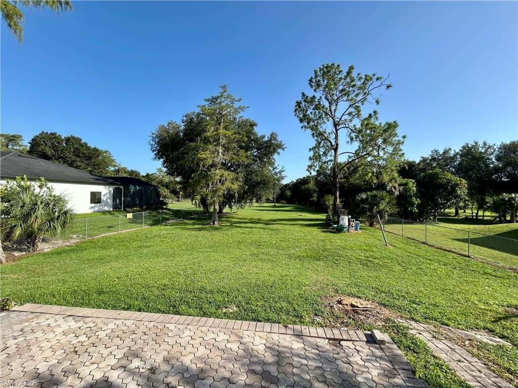 2430 Golden Gate Blvd, Naples, photo 28