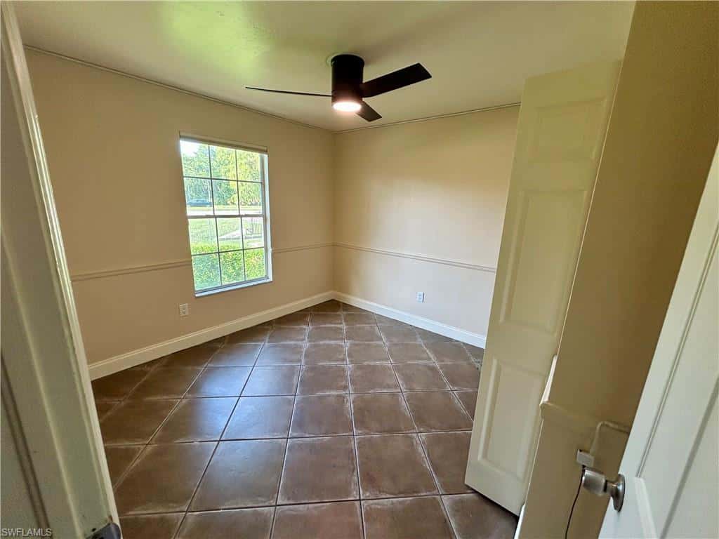 2430 Golden Gate Blvd, Naples, photo 18