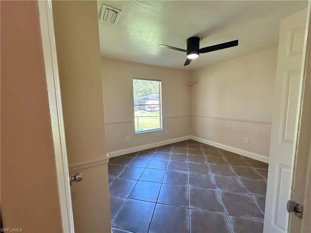 2430 Golden Gate Blvd, Naples, photo 15